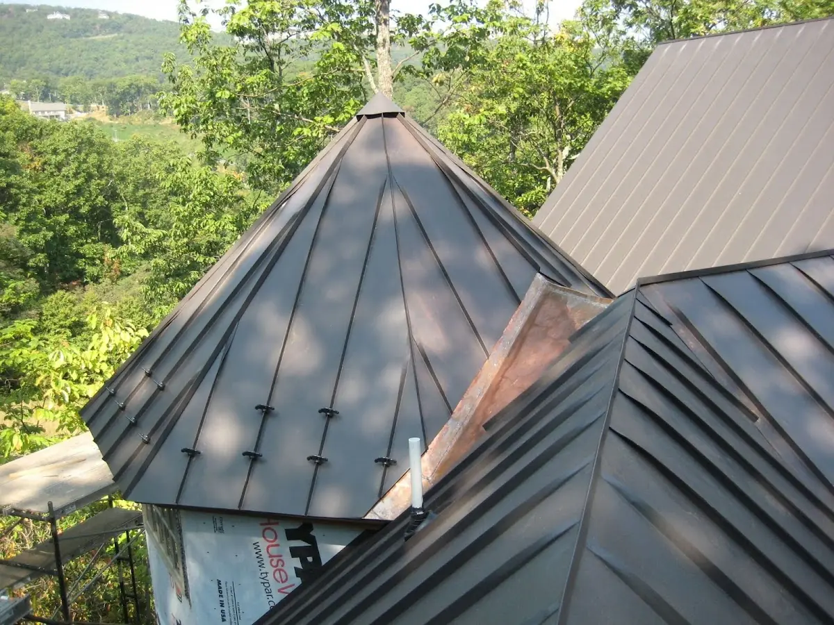 Professional Shingle Replacement & Repair by Craftsman Roofing in Harbor View Homes